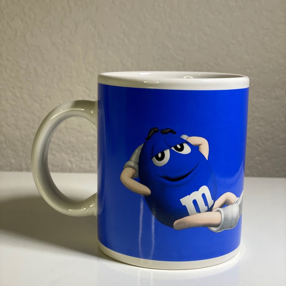 M&M blue mug